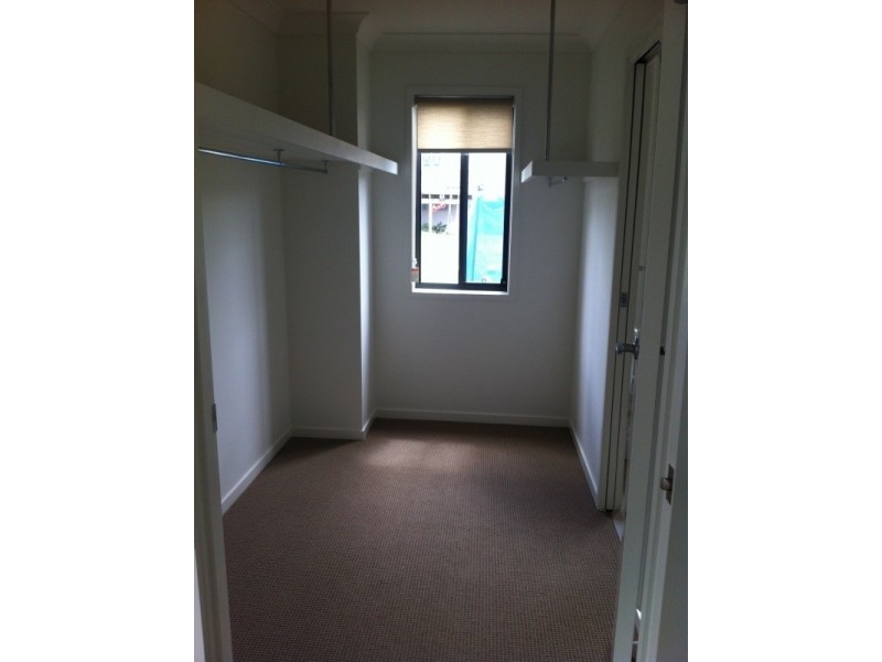 1/16-18 Turpin Street, Labrador QLD 4215