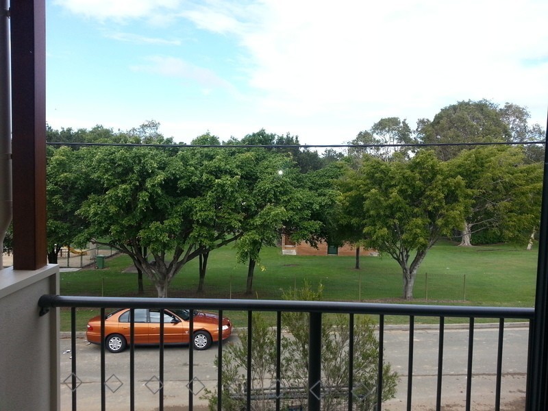 5/16-18 Turpin Road, Labrador QLD 4215