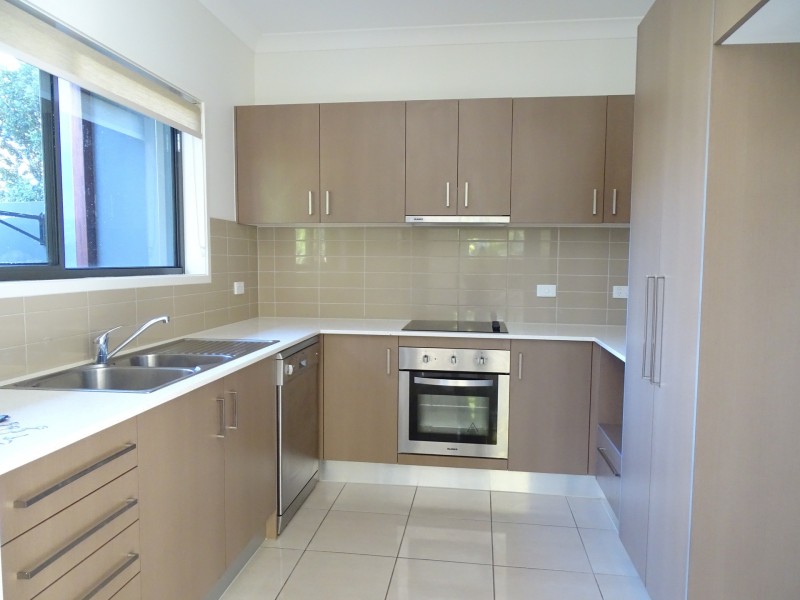 7/16-18 Turpin Street, Labrador QLD 4215