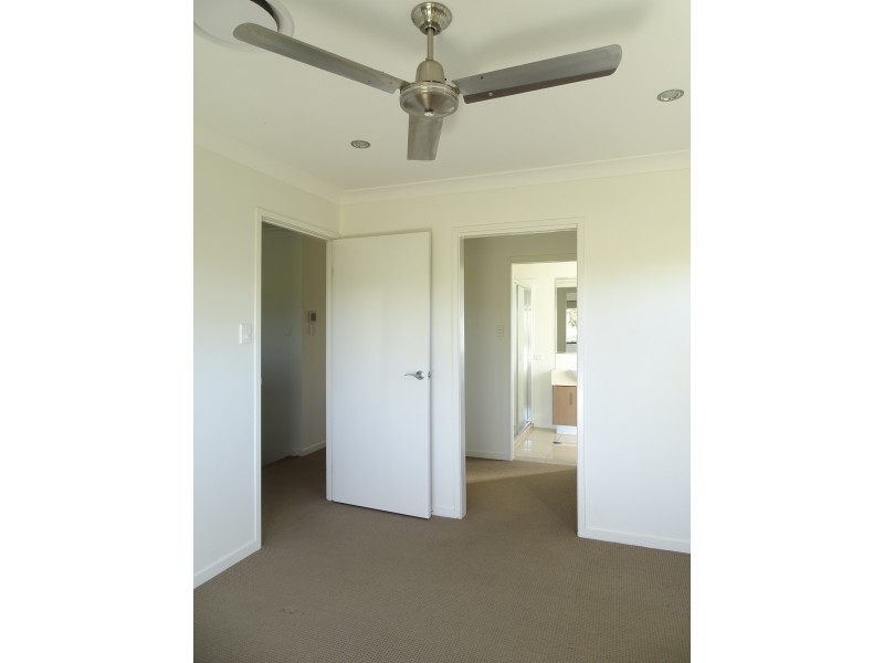 7/16-18 Turpin Street, Labrador QLD 4215