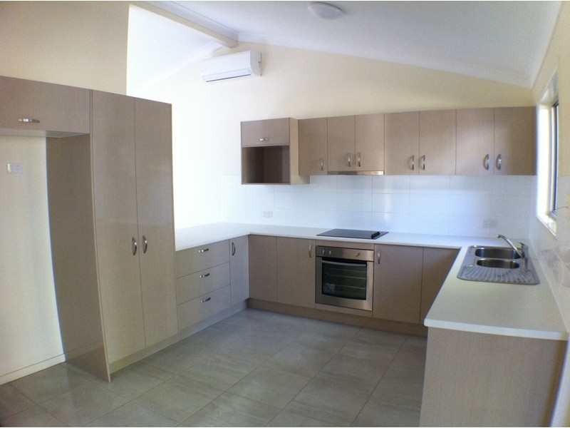 Crestmead QLD 4132