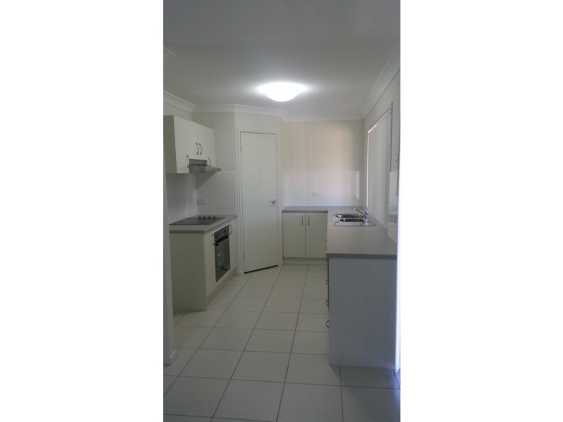 1/9 Bahrs Point Drive, Bahrs Scrub QLD 4207