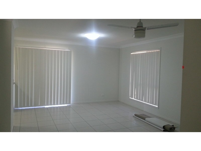 1/9 Bahrs Point Drive, Bahrs Scrub QLD 4207