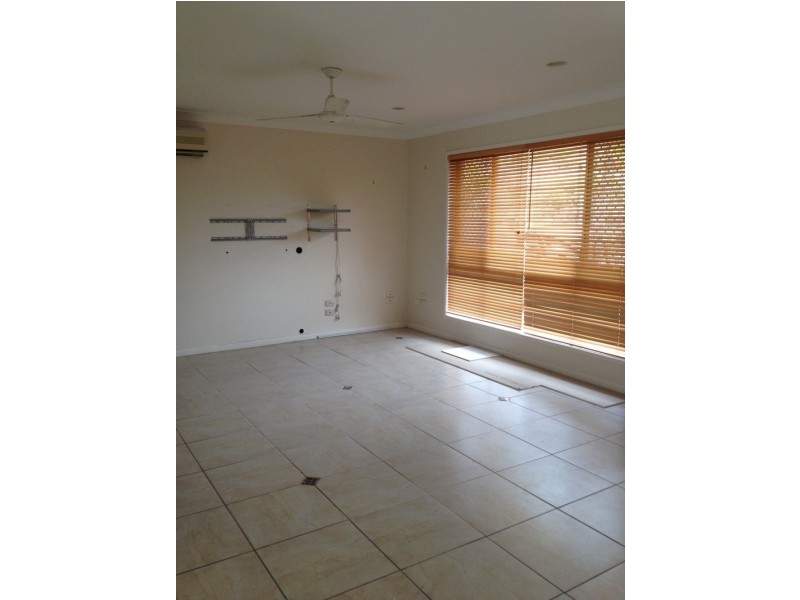 8 Viewbank Street, Beenleigh QLD 4207