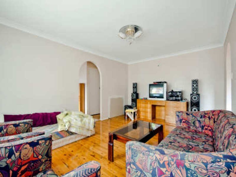 12  Kolodong Drive, Quakers Hill NSW 2763