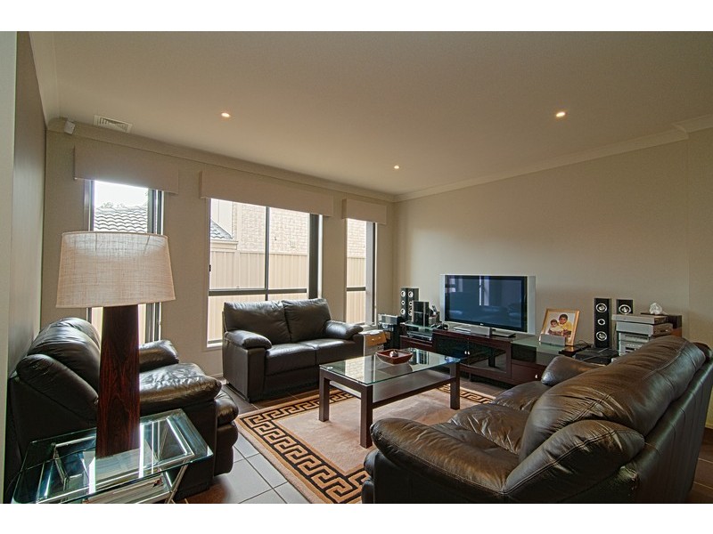 5 Blue Bell Circuit, Kellyville NSW 2155