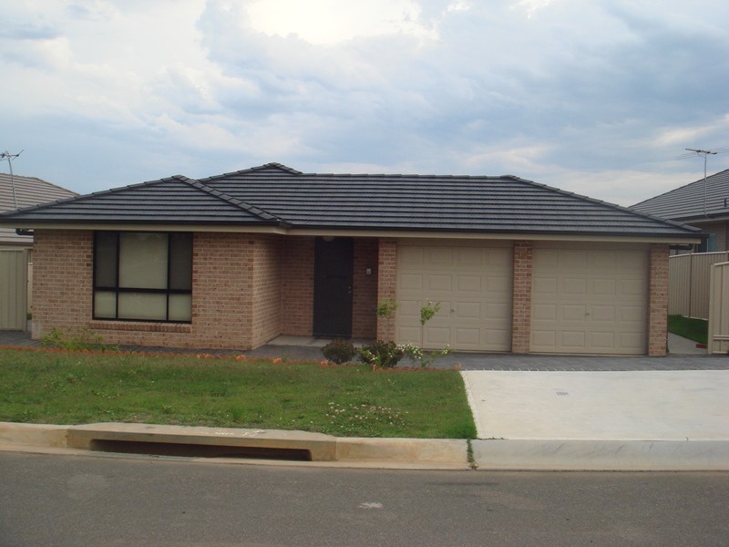 17 Red Ash Av, Mount Annan NSW 2567