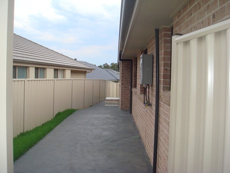 17 Red Ash Av, Mount Annan NSW 2567