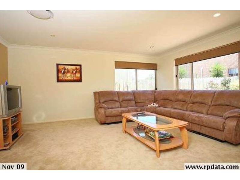 37 Vinegar Hill Dr, Kellyville Ridge NSW 2155