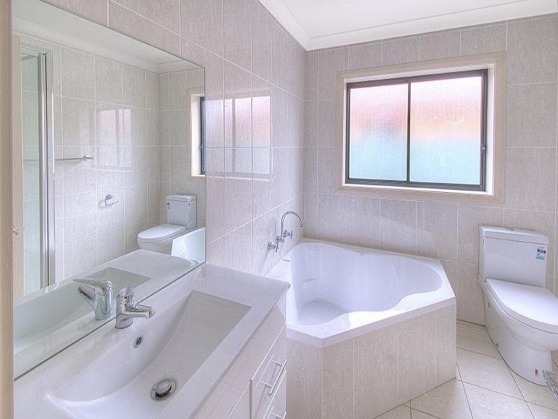 90A Cambridge St, Cambridge Park NSW 2747