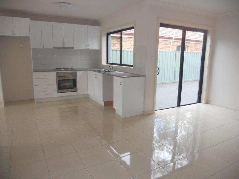 90A Cambridge St, Cambridge Park NSW 2747