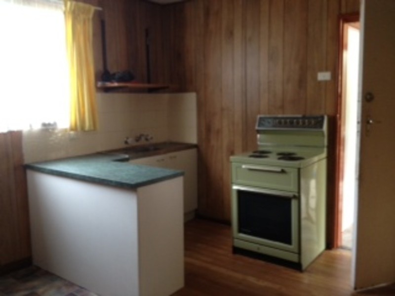 4 Balmoral Drive, Cambridge Park NSW 2747