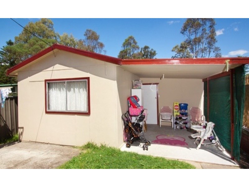 4 Balmoral Drive, Cambridge Park NSW 2747