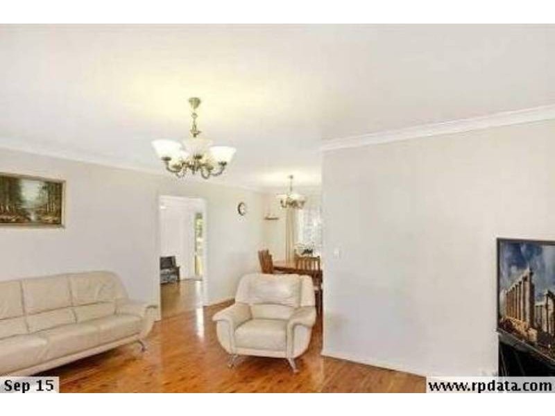 137 Glanmire Road, Baulkham Hills NSW 2153