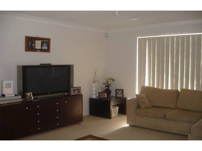 14 St Simon Cl, Blair Athol NSW 2560