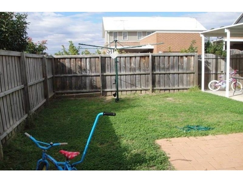 14 St Simon Cl, Blair Athol NSW 2560