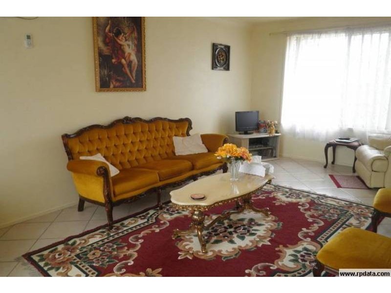 6/8 Woodvale cl, Plumpton NSW 2761