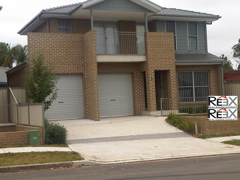 2/73 piccadily, Riverstone NSW 2765