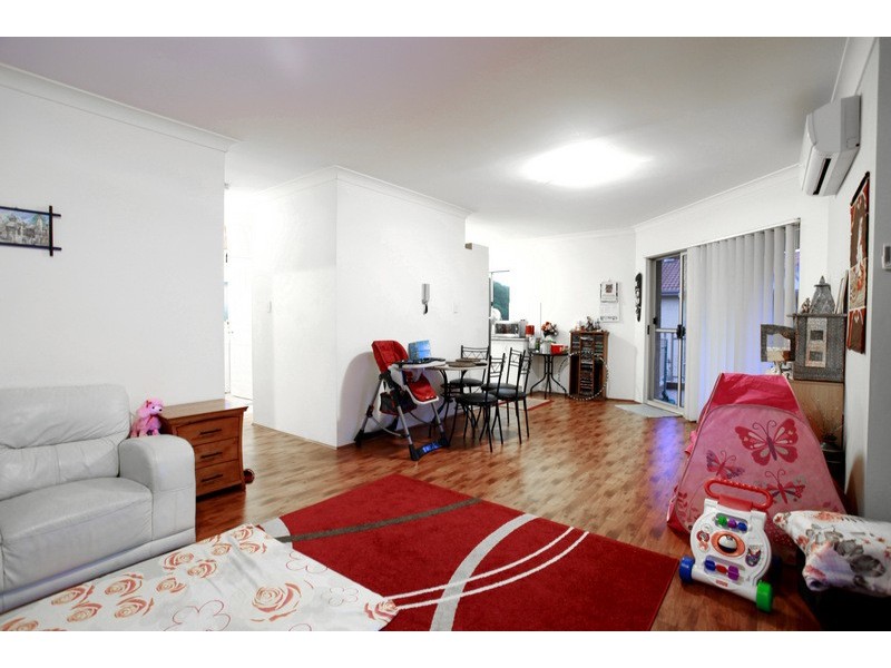 19/30 Memorial av, Merrylands NSW 2160