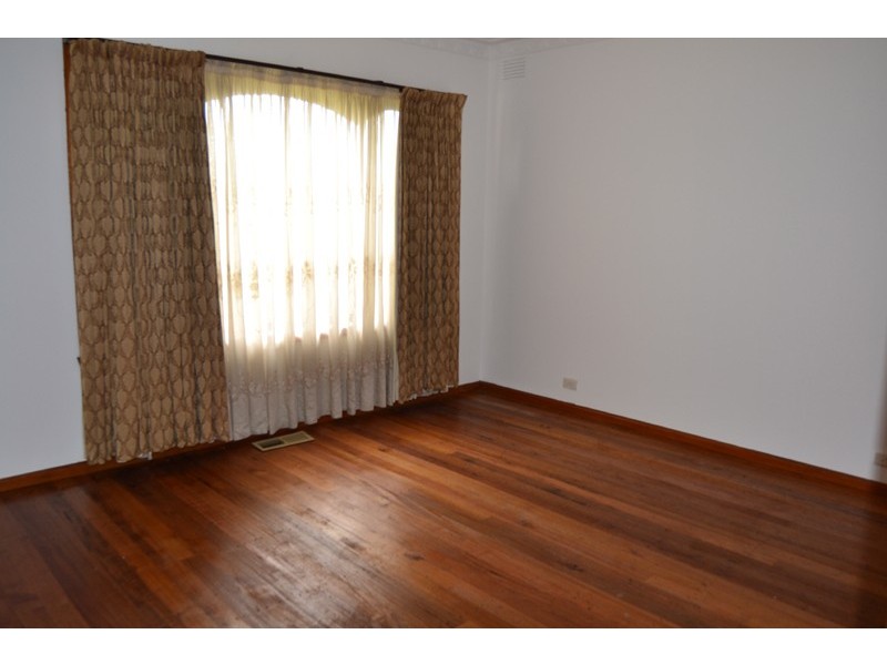 9 Judith Court, Lalor VIC 3075