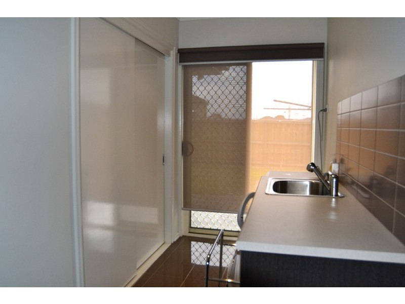 25 Songbird Crescent, South Morang VIC 3752