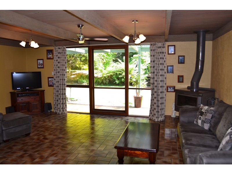 148 Kestrel Lane, Kinglake West VIC 3757