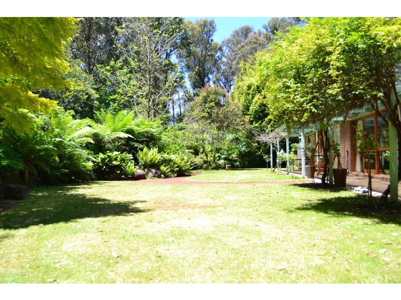 148 Kestrel Lane, Kinglake West VIC 3757