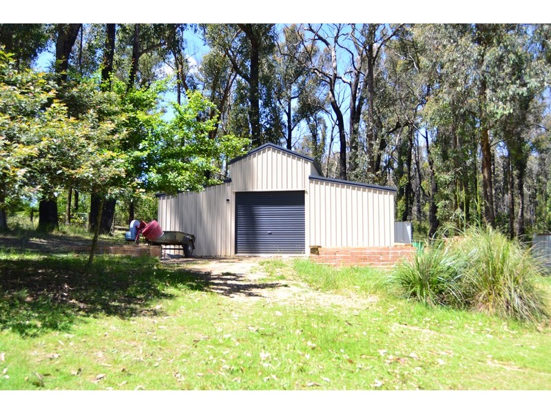 148 Kestrel Lane, Kinglake West VIC 3757