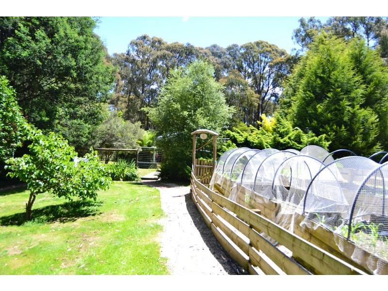 148 Kestrel Lane, Kinglake West VIC 3757