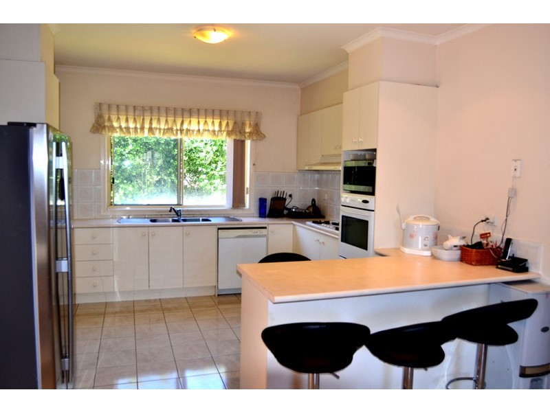 6  Mount Court, Mill Park VIC 3082