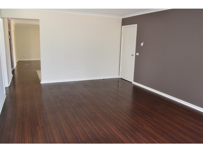 563  The Lakes Boulevard, South Morang VIC 3752