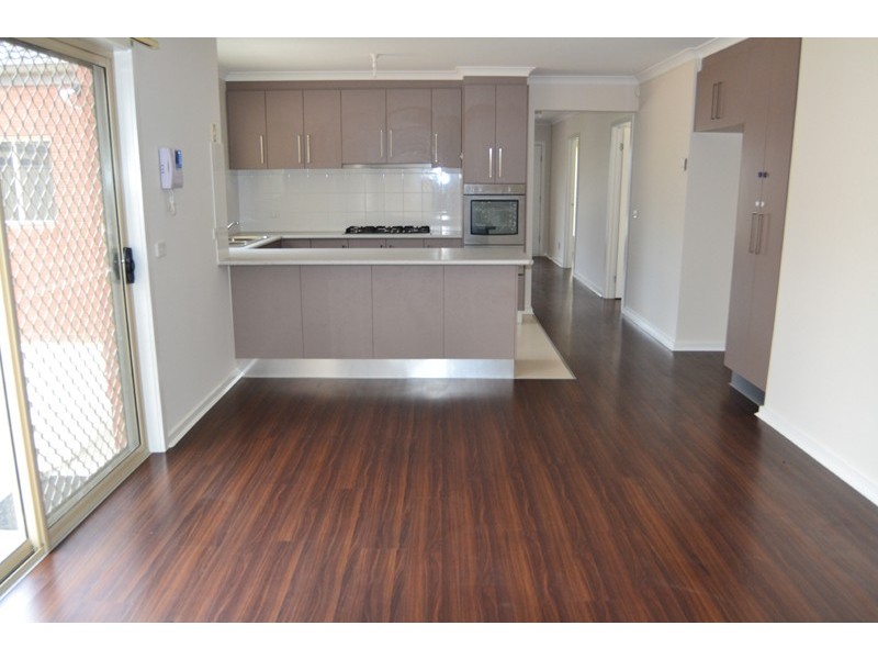 563 The Lakes Boulevard, South Morang VIC 3752