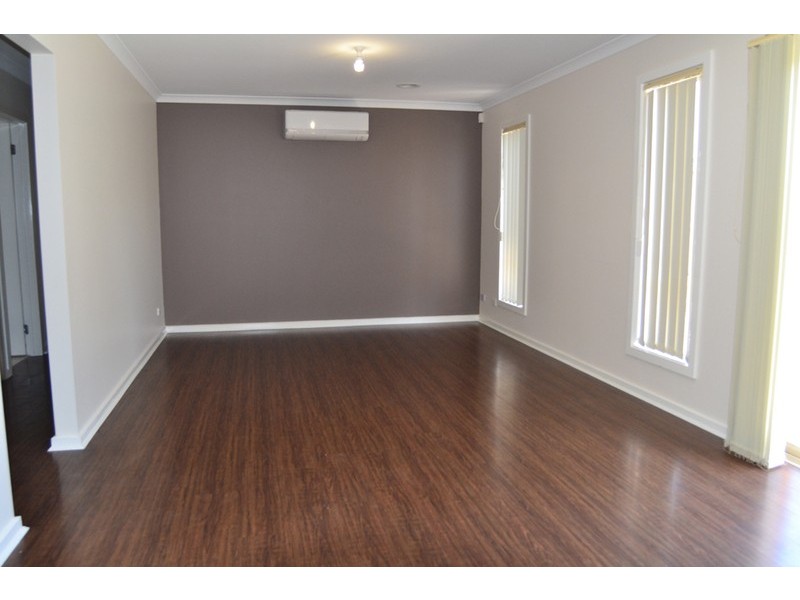 2 Treeview Drive, South Morang VIC 3752