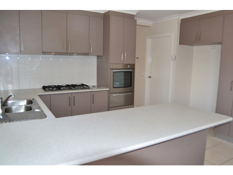 2 Treeview Drive, South Morang VIC 3752