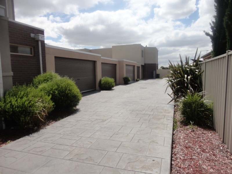 28B  Mission Hill Way, Craigieburn VIC 3064
