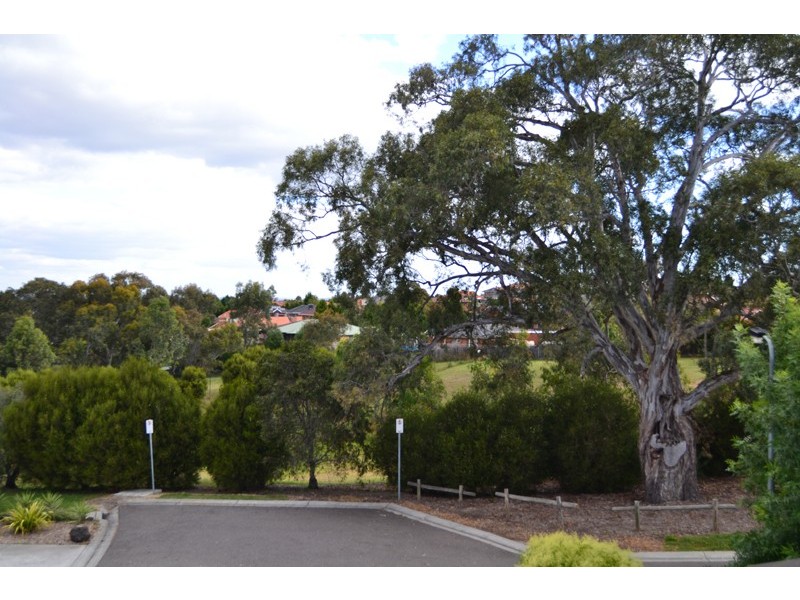 18 Viewbank Place, Mill Park VIC 3082