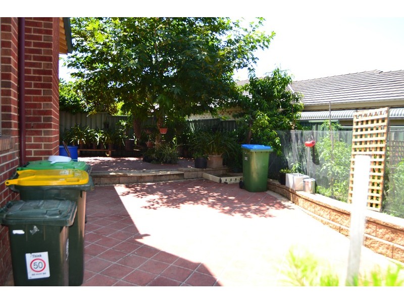 6 Latham Close, Mill Park VIC 3082