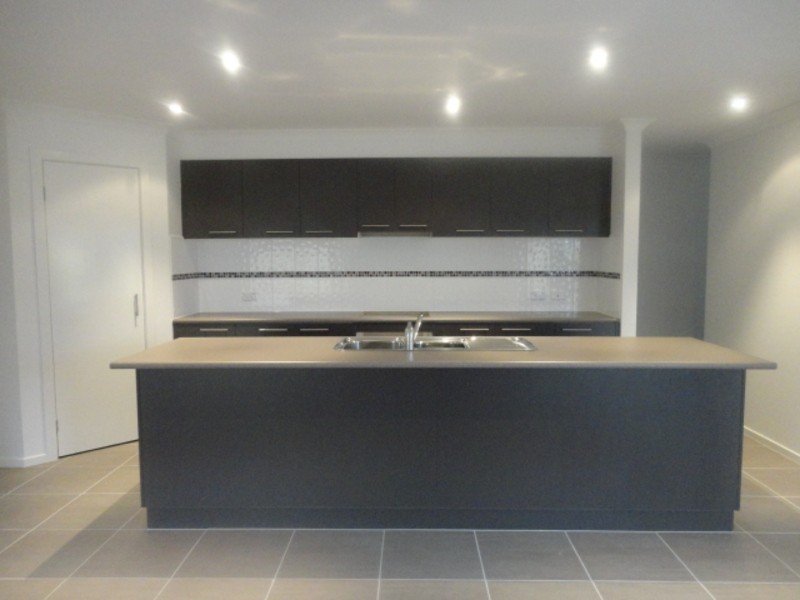 16 Succession Street, Doreen VIC 3754