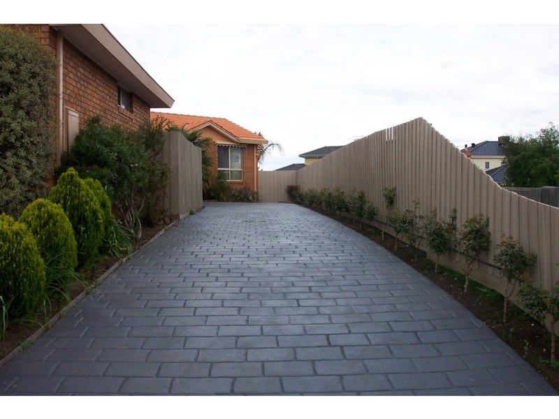 2/35 Azalea Avenue, Mill Park VIC 3082