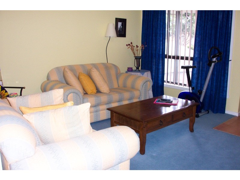 1/28 Hawkes Drive, Mill Park VIC 3082