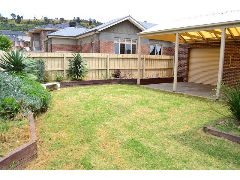 33 Belinda Street, South Morang VIC 3752