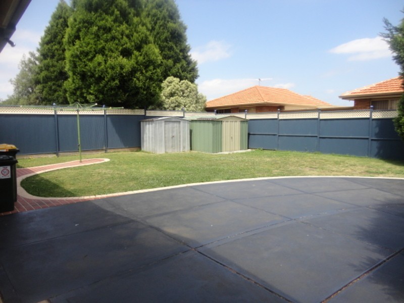 123 Centenary Drive, Mill Park VIC 3082