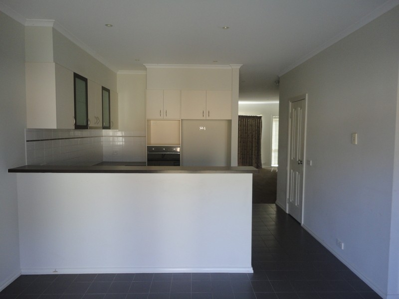 14 Malabar Walk, Bundoora VIC 3083