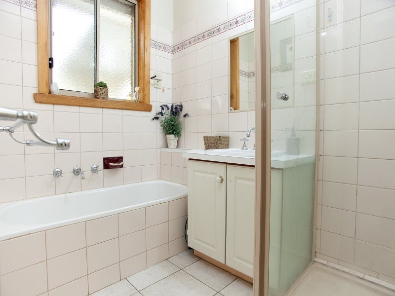 68 Pandora Avenue, Thomastown VIC 3074