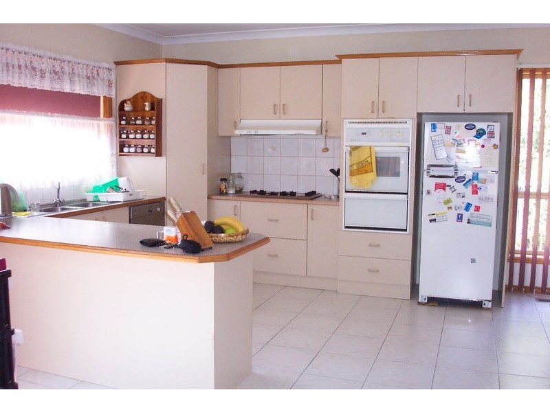 23 Friendship Avenue, Mill Park VIC 3082