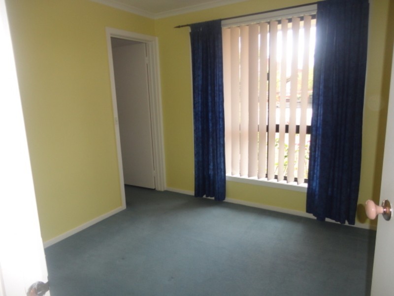 1/28 Hawkes Drive,, Mill Park VIC 3082