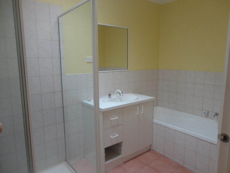 1/28 Hawkes Drive,, Mill Park VIC 3082