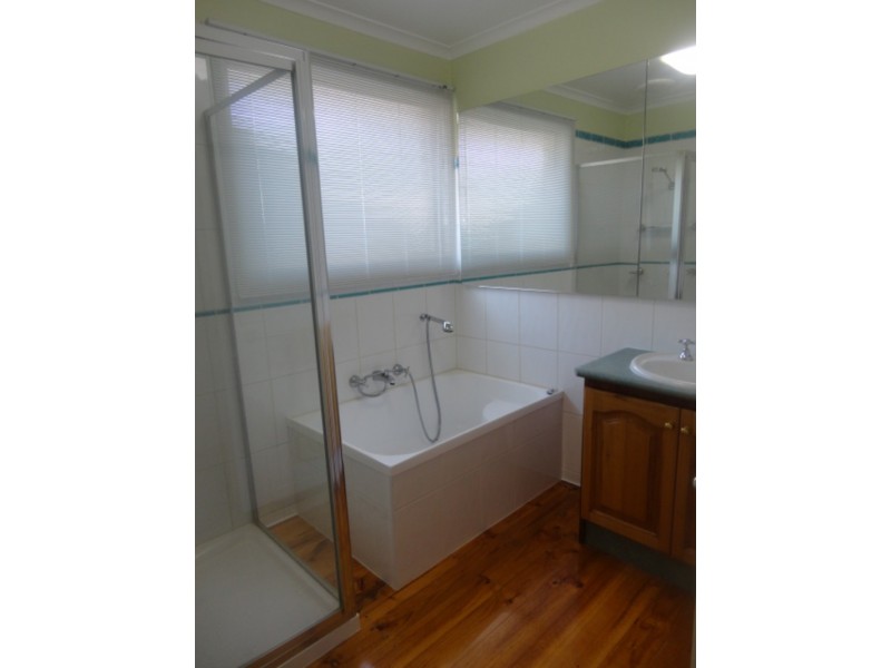 123 Centenary Drive, Mill Park VIC 3082