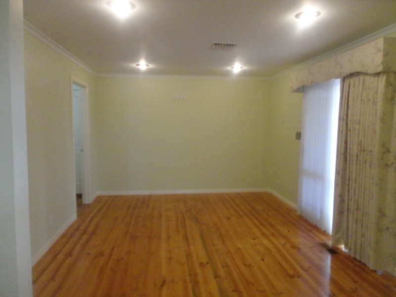 123 Centenary Drive, Mill Park VIC 3082