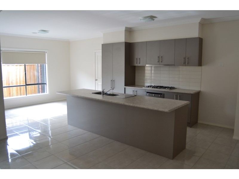 9 Prilep Heights, Lalor VIC 3075